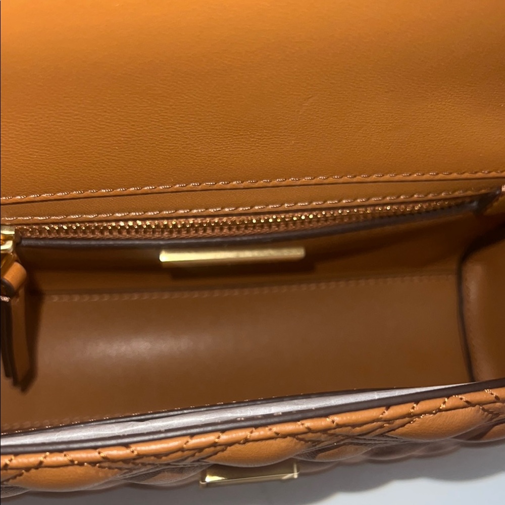 NWT Tory Burch SMALL FLEMING CONVERTIBLE SHOULDER BAG - Picture 10 of 17